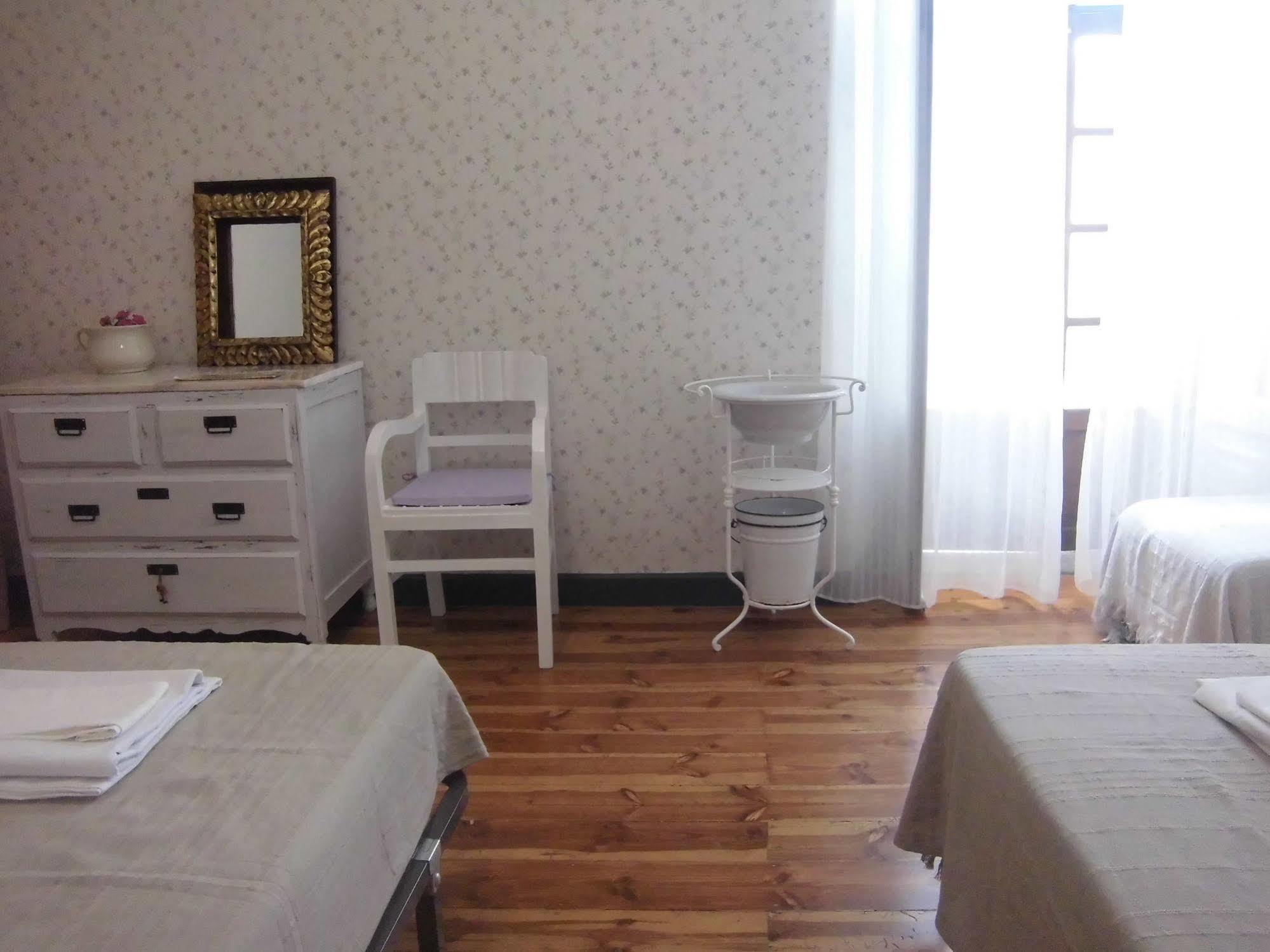 Hostel Raymundo Évora Zewnętrze zdjęcie