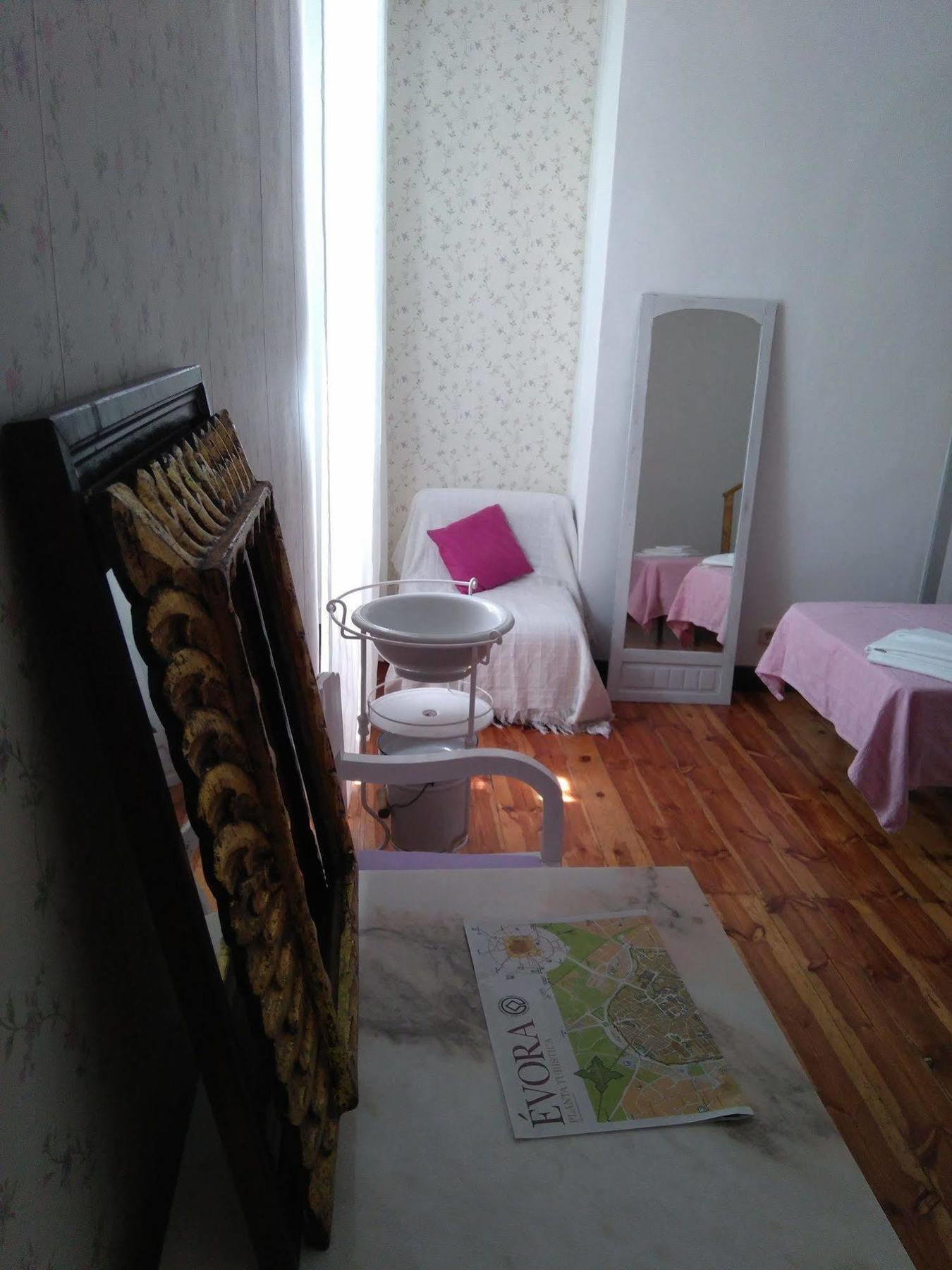 Hostel Raymundo Évora Zewnętrze zdjęcie