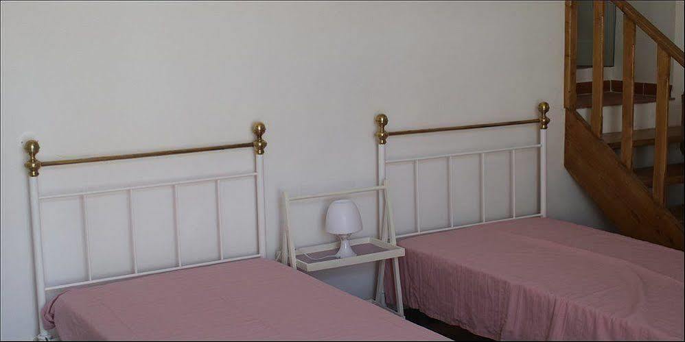 Hostel Raymundo Évora Zewnętrze zdjęcie