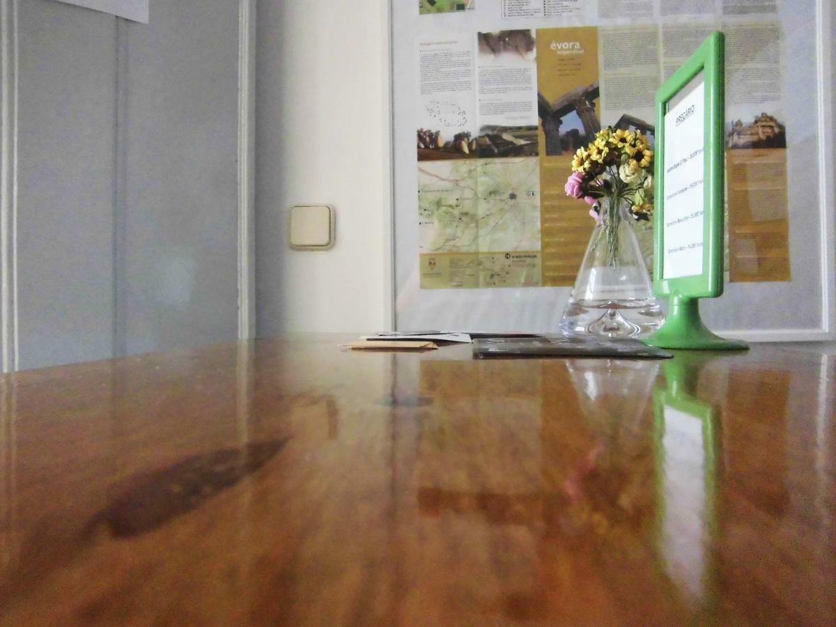 Hostel Raymundo Évora Zewnętrze zdjęcie